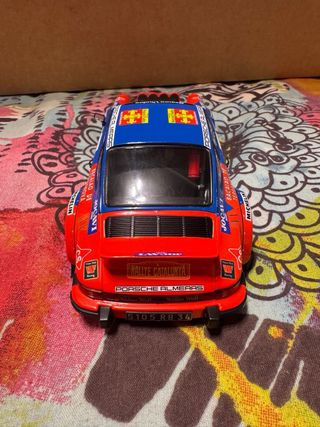 Porsche 911 SC de Antonio Zanini (1:24)