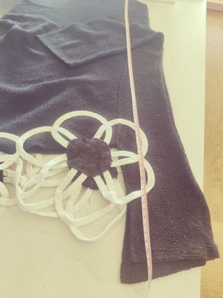 OFERTA 3 X 2 Jersey negro punto flores blanco