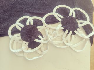 OFERTA 3 X 2 Jersey negro punto flores blanco