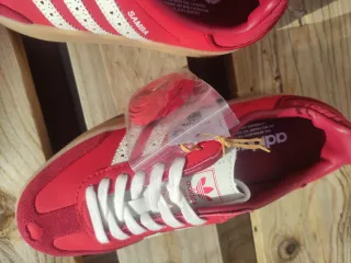 Zapatillas Adidas Samba XLG modelo san Valentín