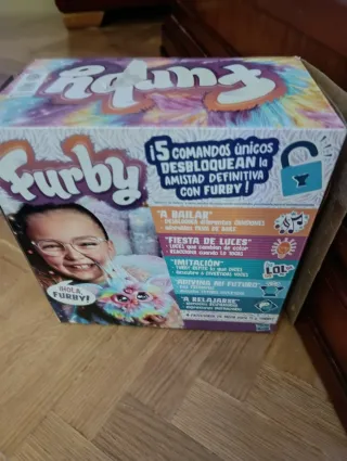 Furby interactivo Tie Dye Multicolor. Sin abrir.