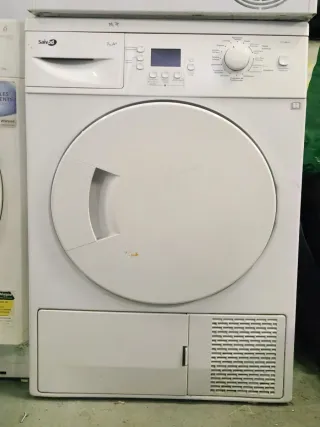 Secadora Blanca Salvo 7kg 150€