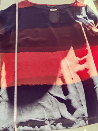 OFERTA 3 X 2 Blusa Junco y Arena semitransparente.