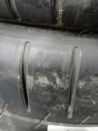 Neumático 325/30 R19 105Y michelin