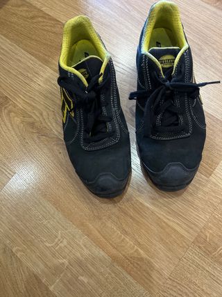 Zapatos Diadora Talla 40 Protección Laboral