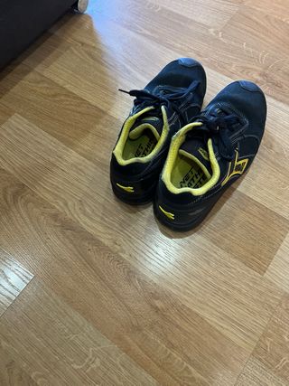 Zapatos Diadora Talla 40 Protección Laboral