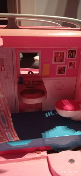 Camper Barbie rosa