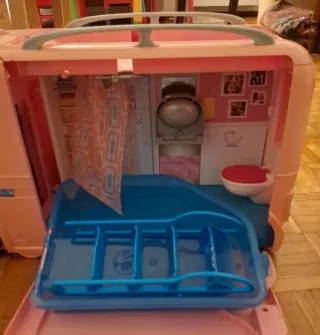 Camper Barbie rosa