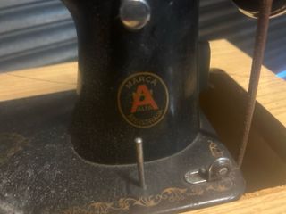 Máquina de coser ALFA
