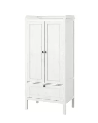 Armario de madera blanco