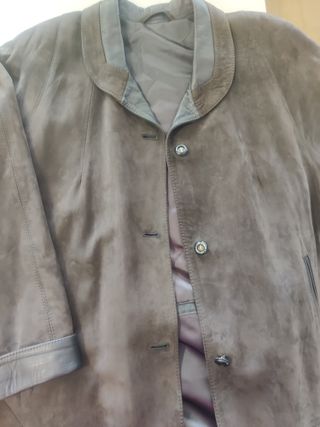 Abrigo de auténtica piel bovina