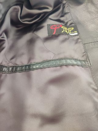 Abrigo de auténtica piel bovina