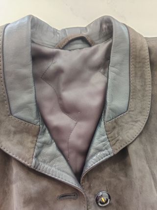 Abrigo de auténtica piel bovina
