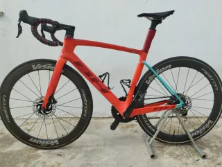 Bici carretera BH G8 Competición. Talla M