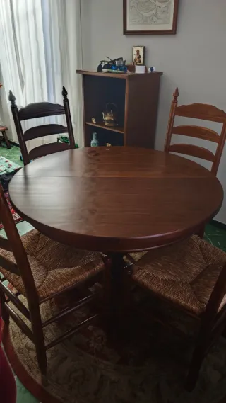 Mesa comedor redonda + 4 sillas