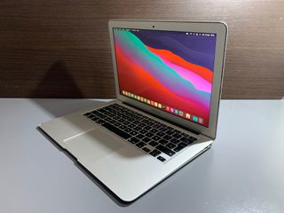 MacBook Air Core i5