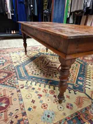 Scrivania in legno massello