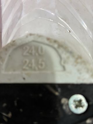 Botas de esquí Atomic talla 24/ 24.5 mm . Aprx 36