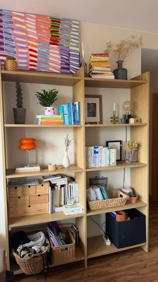 Estantería de madera