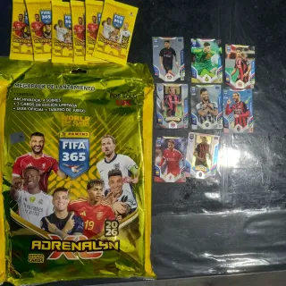 Álbum Panini FIFA 365 Adrenalyn XL + 6 Sobres