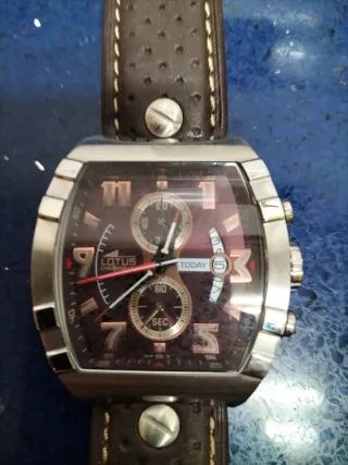 Reloj Lotus Cronógrafo Marrón y Plateado