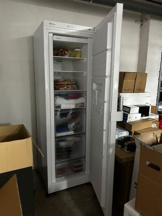 Congelador vertical Balay blanco 3GFF563WE