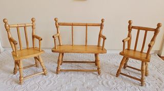 Salotto in legno miniatura