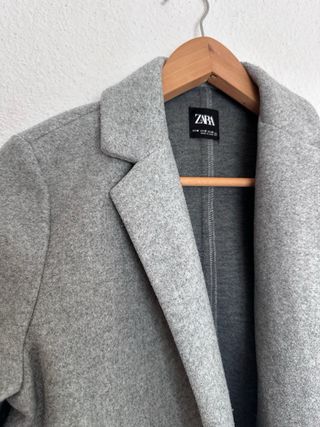 Gabardina Zara Gris