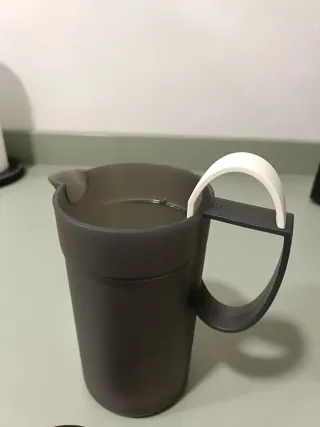 Espumador Tupperware Negro y Blanco