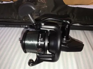 Caña Daiwa y funda Nash