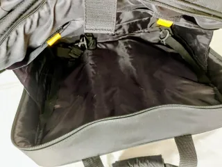 Maletín trolley Targus para ropa y portátil 17.3