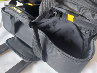 Maletín trolley Targus para ropa y portátil 17.3