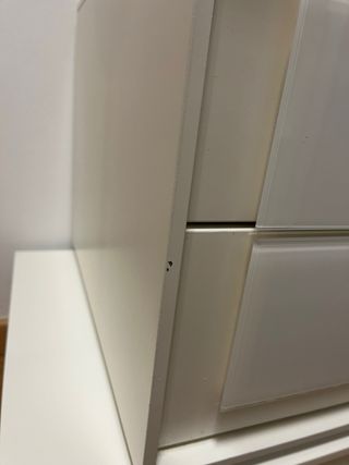 Mesitas de noche blancas