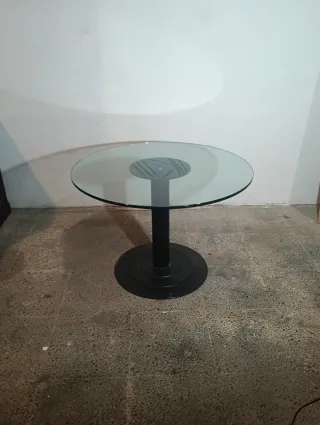 Mesa redonda cristal y metal negra