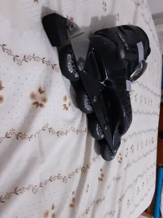 Patines en línea negros