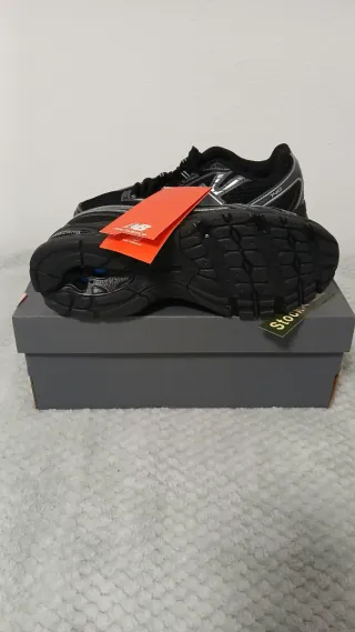 Zapatillas New Balance 1400 Negro/Plata