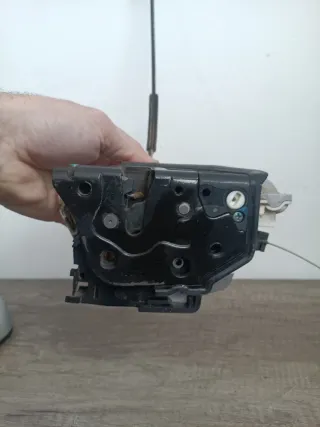 Cerradura Puerta Delantera Derecha Seat León 2