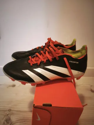 Botas de fútbol Adidas Predator Talla 39 1/3