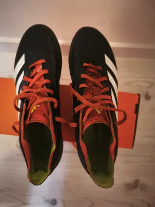 Botas de fútbol Adidas Predator Talla 39 1/3