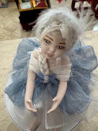 Bambola Capodimonte Principessa delle Nevi