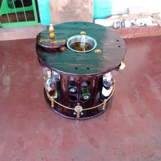 Columpio artesanal de madera para niños