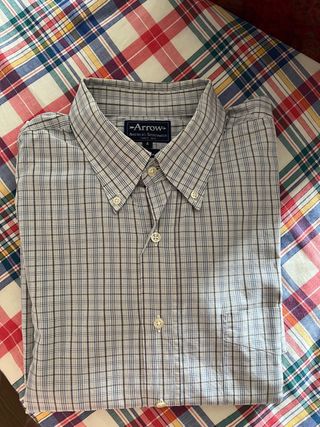 2 Camisas Arrow Cuadros Beige y Gris