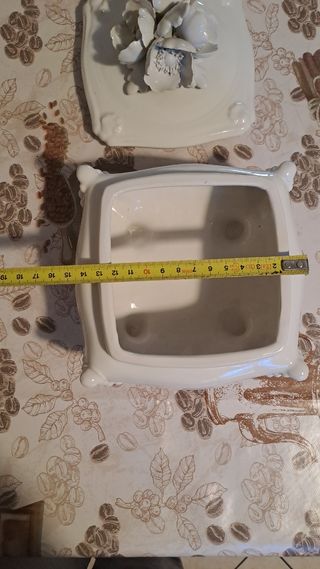 Centrotavola con coperchio