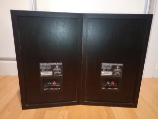 Monitores Behringer 2031P + Etapa FBT HP2030