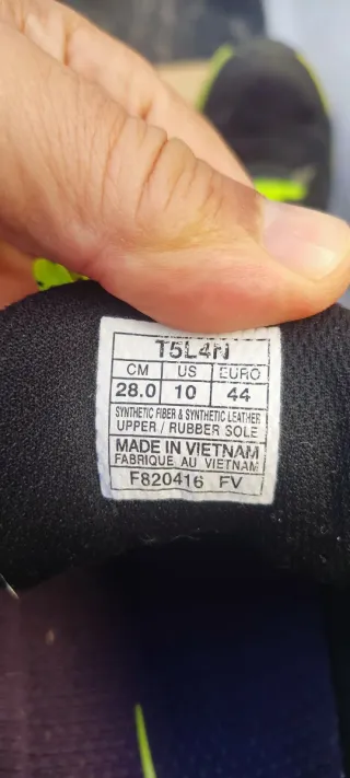 Zapatillas Asics Trail Gore-Tex Clavos