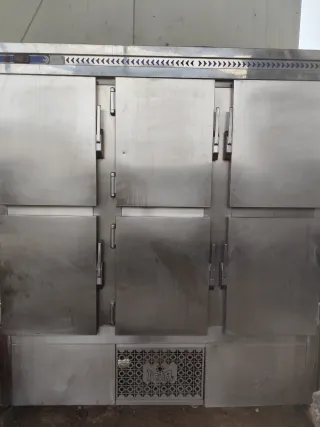 Vitrina acero inoxidable 6 puertas