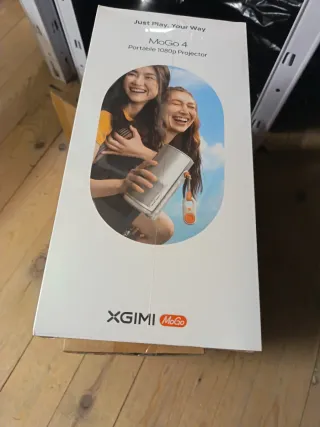 Videoproiettore XGIMI MoGo 4 regalo doppi chiuso