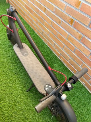 Patinete Eléctrico Xiaomi con cargador oficial