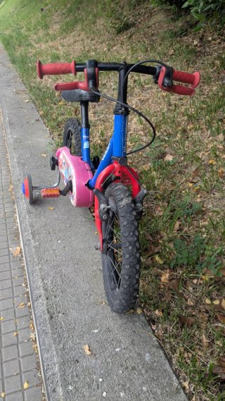 Bicicleta niño infantil B'Twin 14 pul con ruedines