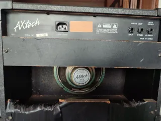 Amplificador Guitarra Axtech VM 108C